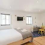 Alfama Loft Loft W/ River View - By Lu Holidays Lisboa